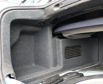 A4 8H Cabrio Abdeckung Verkleidung Kofferraum hinten links Seite schwarz