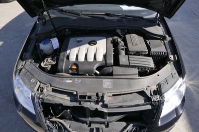 VW Passat 3C Steuergerät 2,0l 103kw 140PS 103PS BKP Motor 03G906018CD