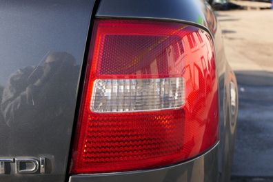 Audi A6 4B Kombi Avant Rücklicht hinten rechts Heckleuchte 4B9945096F Facelift