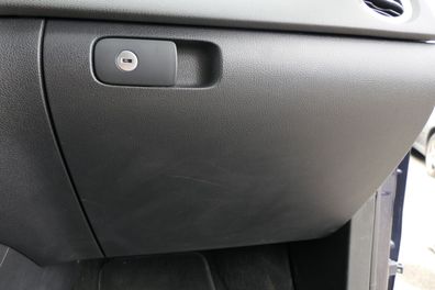 VW Tiguan Handschuhfach Handschuhfachdeckel Deckel Klappe 5N0858069J