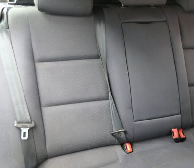 Audi A4 B6 B7 8E Sitz Rückbank hinten 3-Punkt-Gurt Armlehne rechts blau maritimb