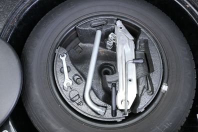 Audi A4 Wagenheber für Bordwerkzeug Schlüssel