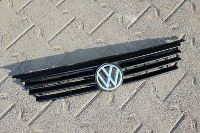VW Polo 6N Kühlergrill Grill mit VW Zeichen Emblem