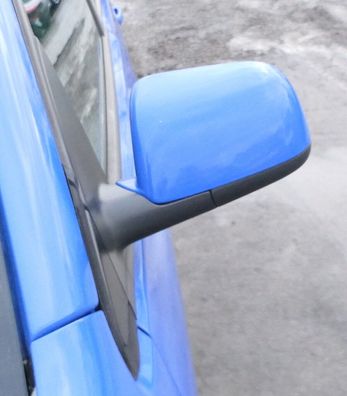 VW Polo 9N 9N3 manueller Spiegel Außenspiegel links vorne blau LA5F