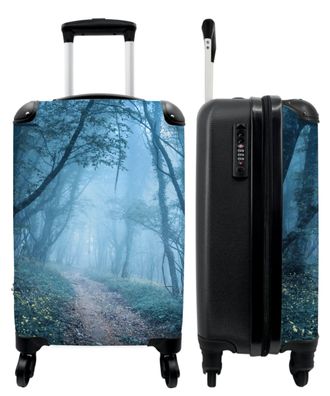 Koffer - Handgepäck - Pfad - Bäume - Natur - Wald - Nebel - Trolley - Rollkoffer -