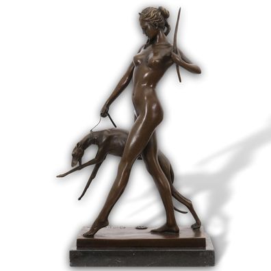 Bronzeskulptur Bronze Figur Göttin Diana Hund nach McCartan Antik-Stil Replik
