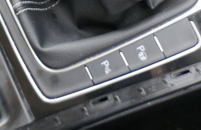 VW Golf 7 5G Schalter Block Bedieneinheit Drucktasten PDC Parken Einparkhilfe