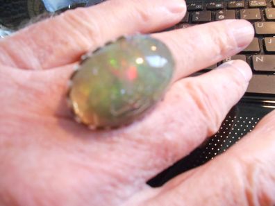 gigantischer Opal-Ring