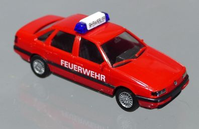 Herpa H0 041331 VW Volkswagen Passat GL Feuerwehr Blaulicht