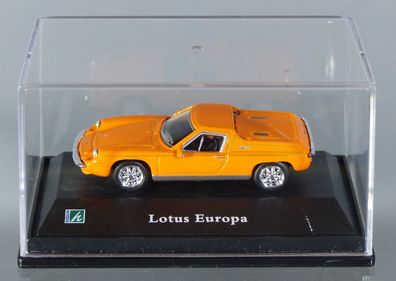 Hongwell Modellauto 1:72 Lotus Europa Sportwagen orange Oldtimer in Vitrine