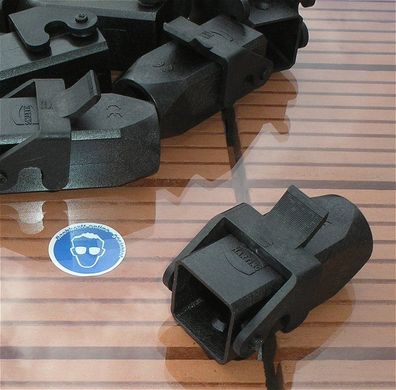 1 Stück Tüllengehäuse schwarz für Baugröße 3A Harting Han K4 8-M 2050003021272
