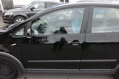 VW Golf 5 Cross Plus 5M1 Tür vorne links Fahrertür schwarz L041 -ohne Anbauteile