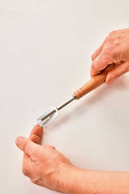 Bäckermesser 19 cm mit Holzgriff