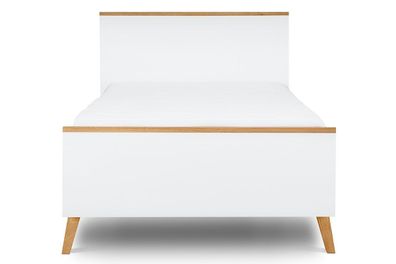 Rahmenbett zu Schlafzimmer in Farbe weiß / Eiche natur Konsimo