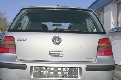 VW Golf 4 Limousine Heckklappe Kofferraumklappe Klappe hinten silber LA7W ohnAnb