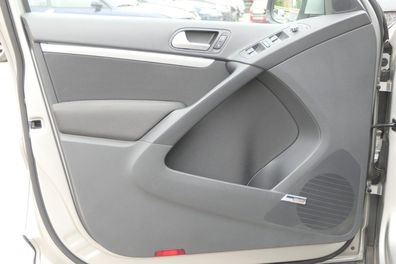 VW Tiguan 5N Türverkleidung Verkleidung Tür vorne + hinten Dynaudio schwarz