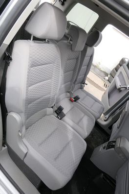 VW Touran Sitz hinten rechts (hintern Beifahrersitz) Rücksitz GRAU Isofix