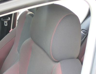 1x Seat Leon 1P Sitz vorne links / rechts Kopfstütze Kopfstützen rot / schwarz