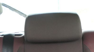 1x Seat Leon 1P Sitz hinten in der Mitte Kopfstütze Kopfstützen rot / schwarz