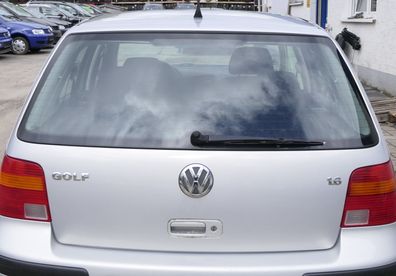 VW Golf 4 Limousine Heckklappe Kofferraumklappe Klappe hinten silber LB7Z ohnAnb