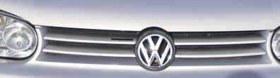 VW Golf 4 Grill Kühlergrill VW Zeichen Logo silber (LB7Z) - Män