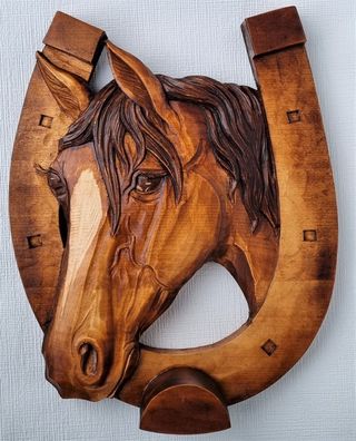 Holzbild Pferdekopf im Hufeisen Wandrelief Schnitzerei Handarbeit Masivholz H22