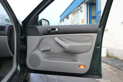 1x VW Golf 4 Bora Türverkleidung Verkleidung Tür vorne rechts grau 4/5-Türer