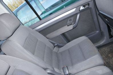 VW Touran Sitz hinten links anthrazit (hinterm Fahrersitz) Rücksitz - 109104