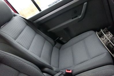 VW Touran Sitz hinten links anthrazit (hinterm Fahrersitz) Rücksitz - 109566