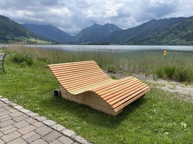 Himmelsliege Eibsee Relaxliege mit Rädern Holzliege aus Lärchenholz Natur 95cm