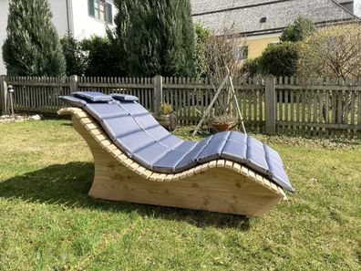 Himmelsliege Schliersee Relaxliege in Lärchenholz mit Polster Holzliege 120 cm