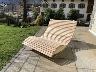 Schaukelliege Soinsee Schwungliege in Lärchenholz Liege Holz Gartenliege 120cm