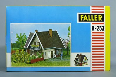Faller H0 B-253 Einfamilienhaus Siedlungshaus Wohnhaus mit Balkon 60er/70er NEU OVP