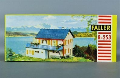 Faller H0 B-253 Große Villa mit Balkon und Terrasse Wohnhaus 50er/60er Jahre NEU OVP