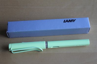LAMY Füllhalter Safari: Farbe springgreen; Special Edition, M-Feder; OVP