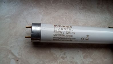 104 105 cm ! SyLvania F38w / 125 -T8 Universal White CE F38w/125