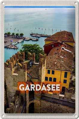 Blechschild Reise 20x30 cm Gardasee Italien Boote Blick auf See Schild tin sign