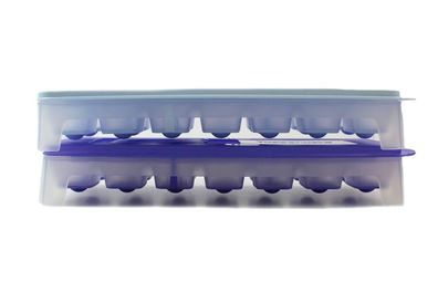 Tupperware Gefrier-Behälter Eiswürfler lila-weiß + himmelblau G29 Eiswürfelwunder
