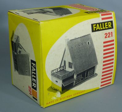 Faller H0 221 Haus mit Garage Villa Werks-Fertigmodell Kauffertigmodell 50er/60er