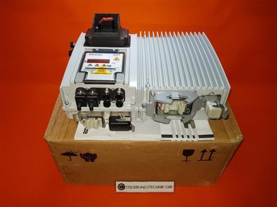 Lenze Inverter Drives 8400 protec Typ: E84DSMBC7514R2SLCE - 0,75 kW