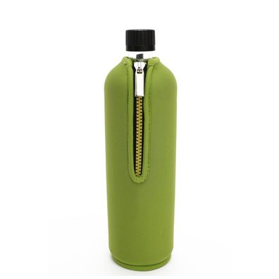 Dora´s 700 ml Glasflasche mit Neoprenbezug: Kombination aus Stil und Nachhaltigkeit