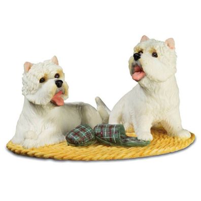2 Westie Hunde liegen auf Teppich mit Pantoffel 14cm