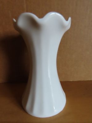 Vase klein weiß Porzellan Wundsiedel / ca.10,8 cm H