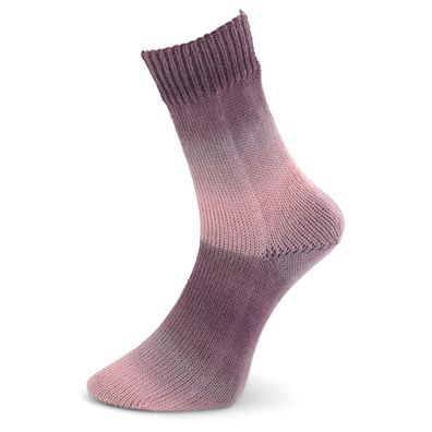 100g "Year Socks Color" von Woolly Hugs mit traumhaften Dégradé-Farbverlauf.