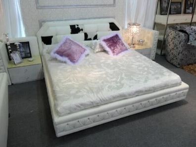 Luxus Bett Chesterfield Doppelbett Echleder mit Ponyfell Betten Weiß Möbel