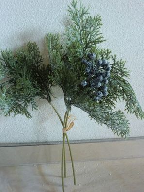 Zypressenzweige mit Beeren 35 cm, grün, künstlich, Kunstblumen, Winterdeko