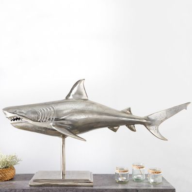 cagü: Design Deko Skulptur Tigerhai Hai NICO Silber mit Standfuß Aluminium 103cm