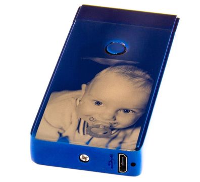USB Feuerzeug Formula blau mit Fotogravur