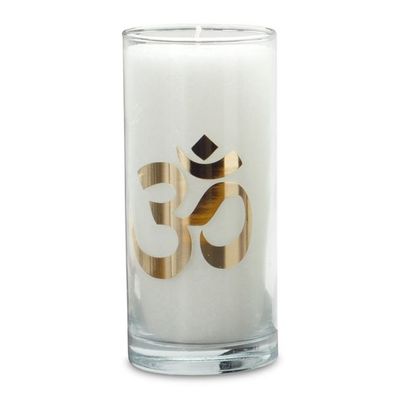 yogabox Magische KERZE Weiß mit dem goldenen Etikett "OM" ca. 14 cm