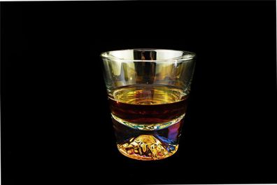 Everest Whiskey Glas Winkee Formglas Gebirge Berg Regenbogen Effekt 300ml Whisky